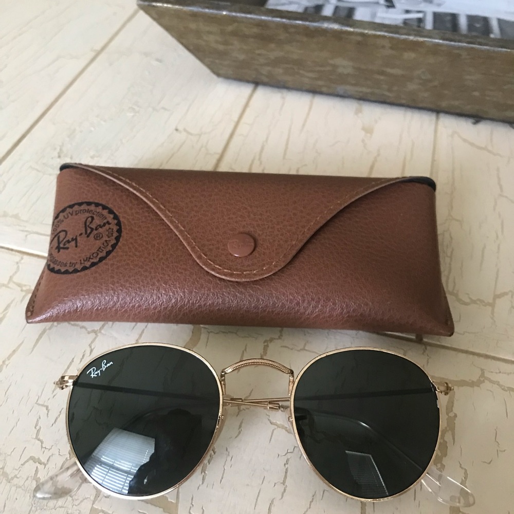 Ray-Ban Round gold sunglasses - model 3447